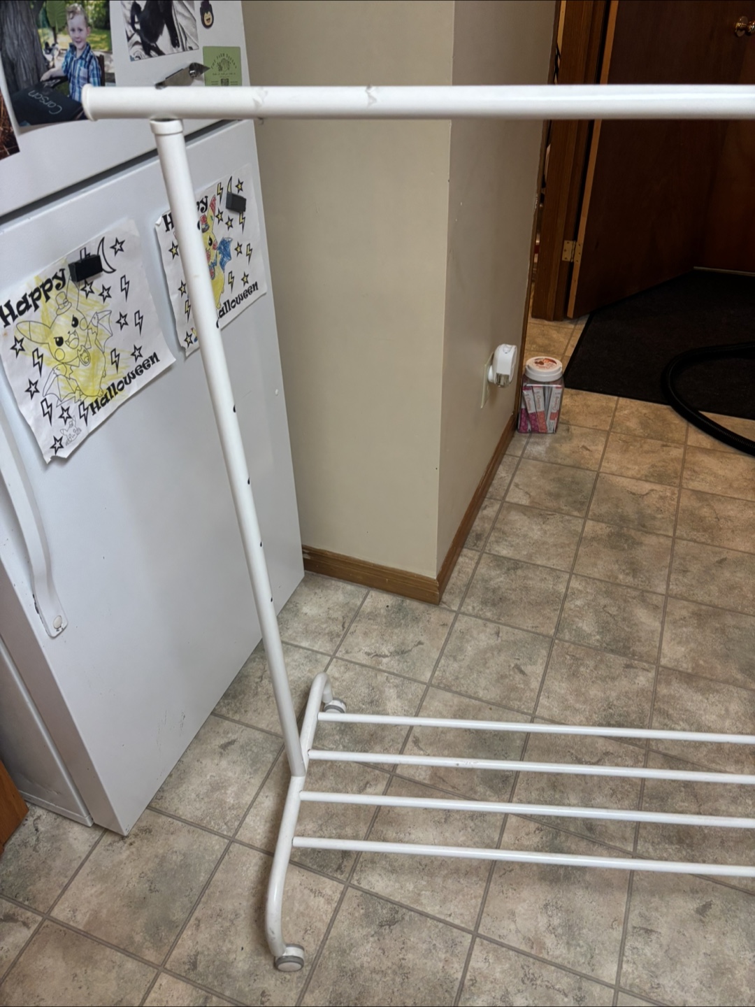 White Clothes Rack - photo 2