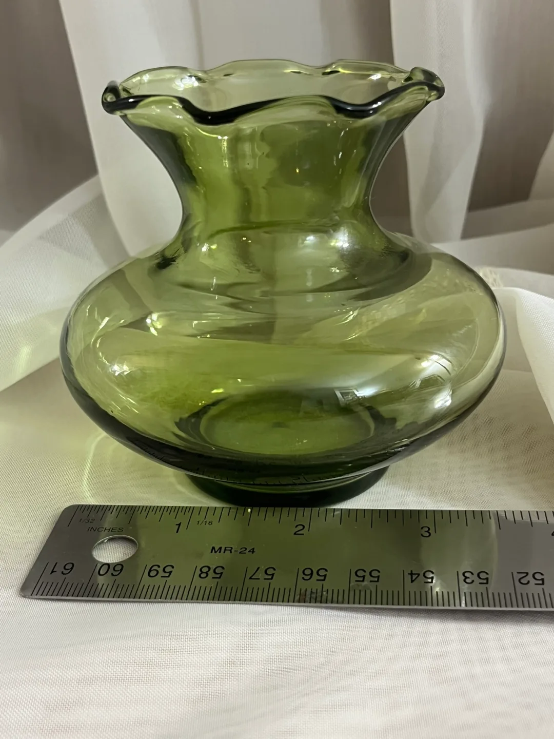 Green Glass Vase image indicator(5)