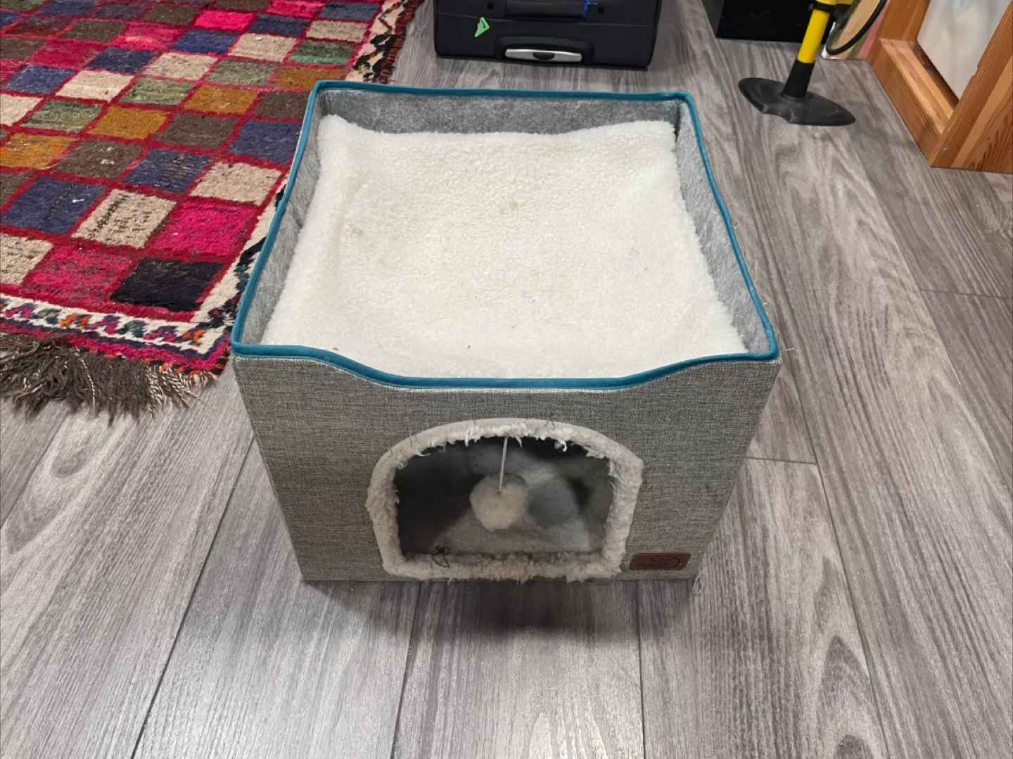 Bedsure Comfy Pet Bed Cave #freecycle thumbnail