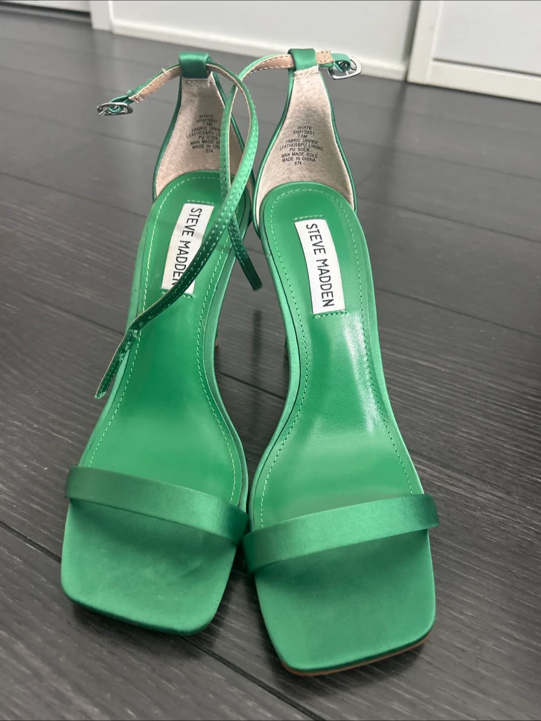 Steve Madden Green Heeled Sandals, Size 7.5 thumbnail