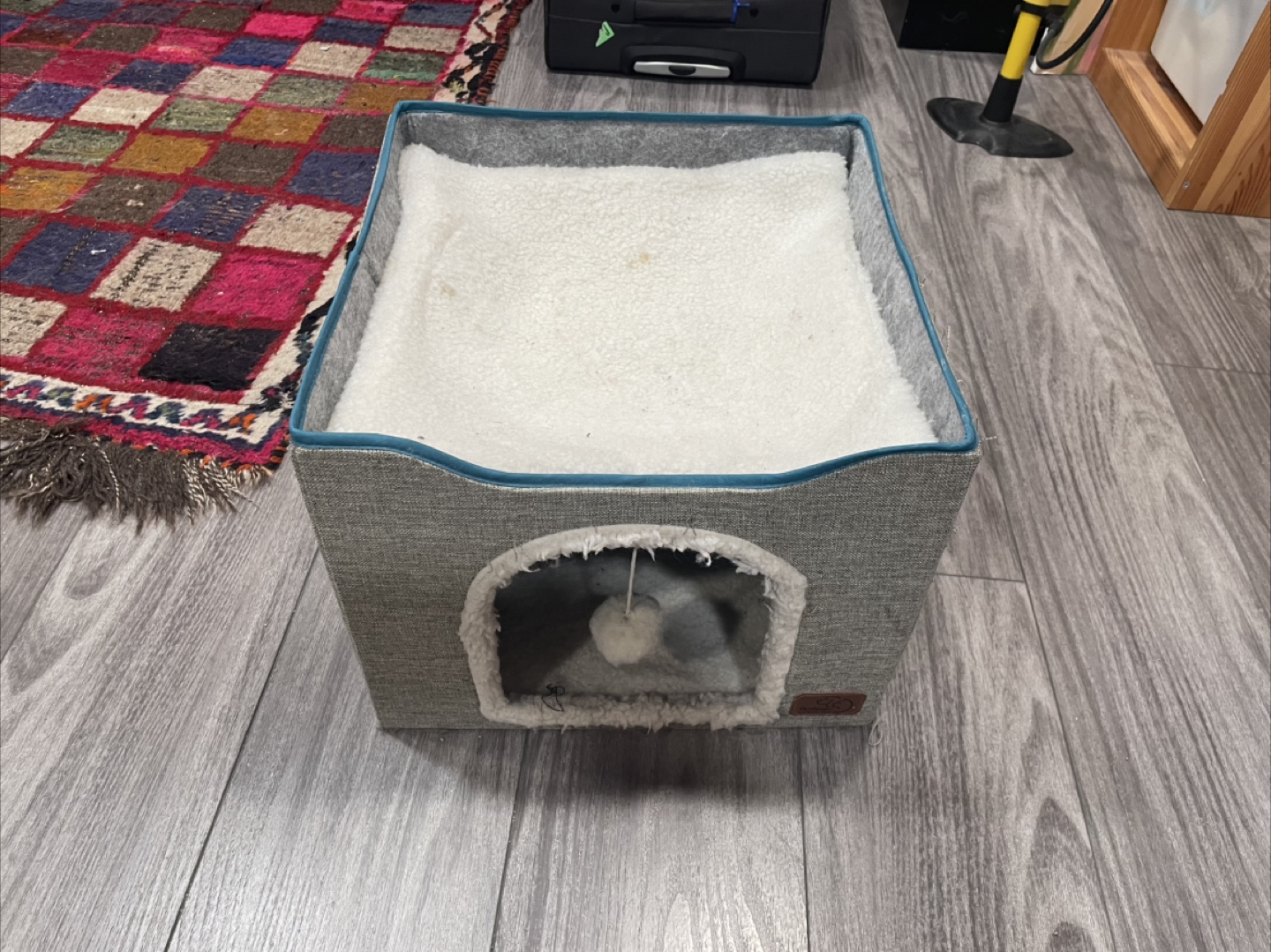 Bedsure Comfy Pet Bed Cave #freecycle - photo 4