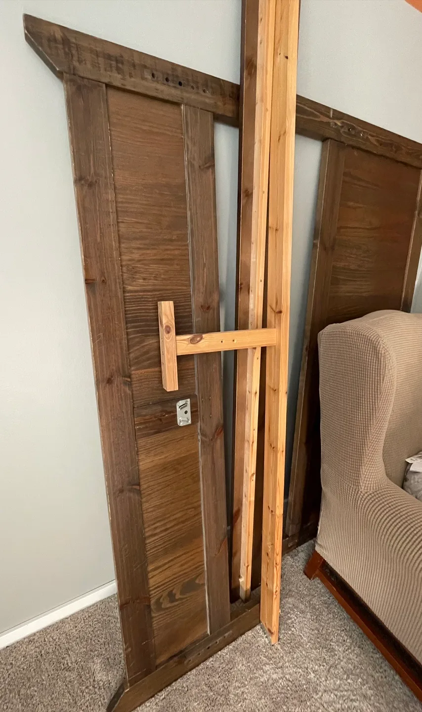 IKEA Lade Queen Size Bed Frame image indicator(6)