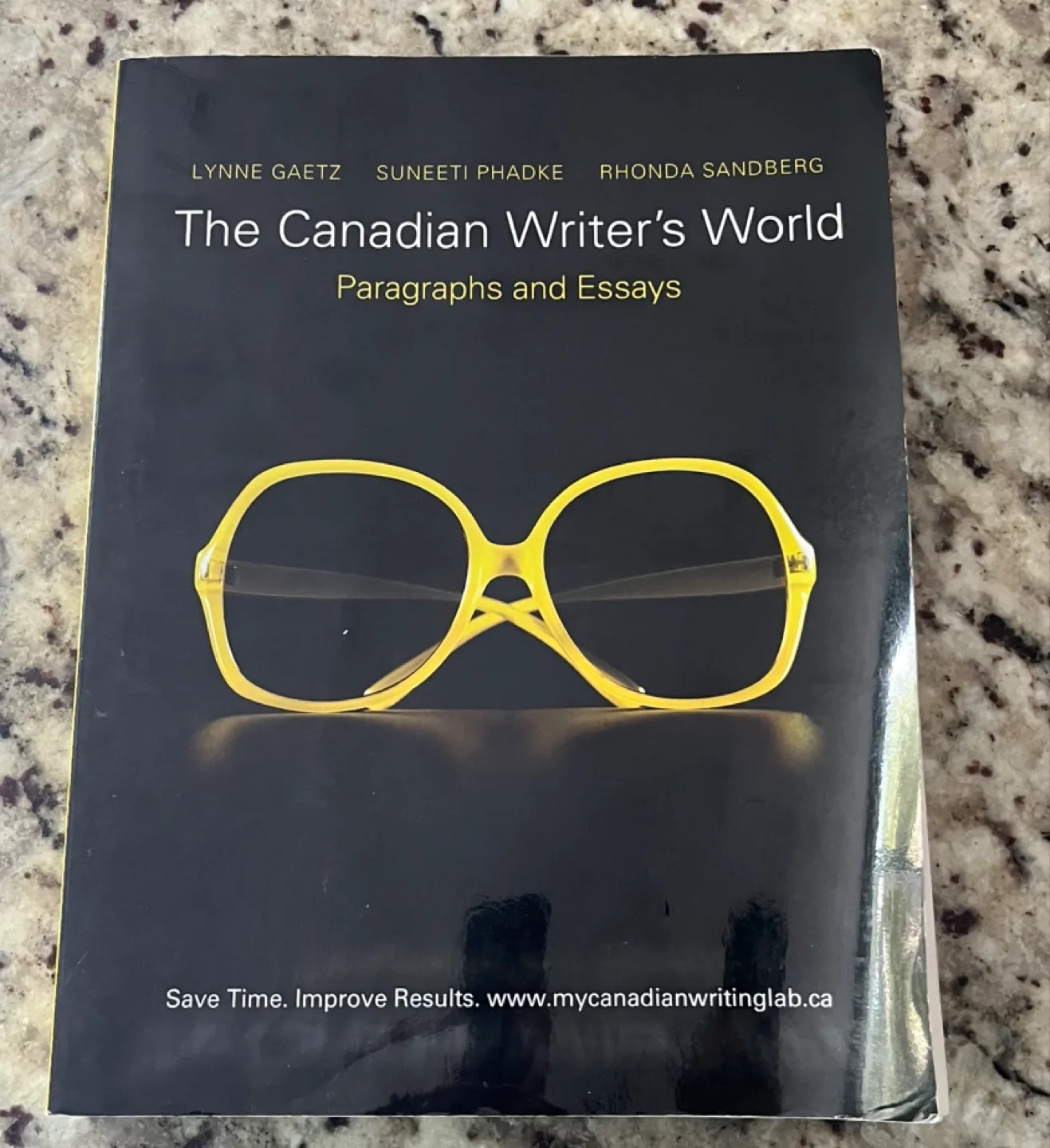 The Canadian Writer's World by Lynne Gaetz thumbnail