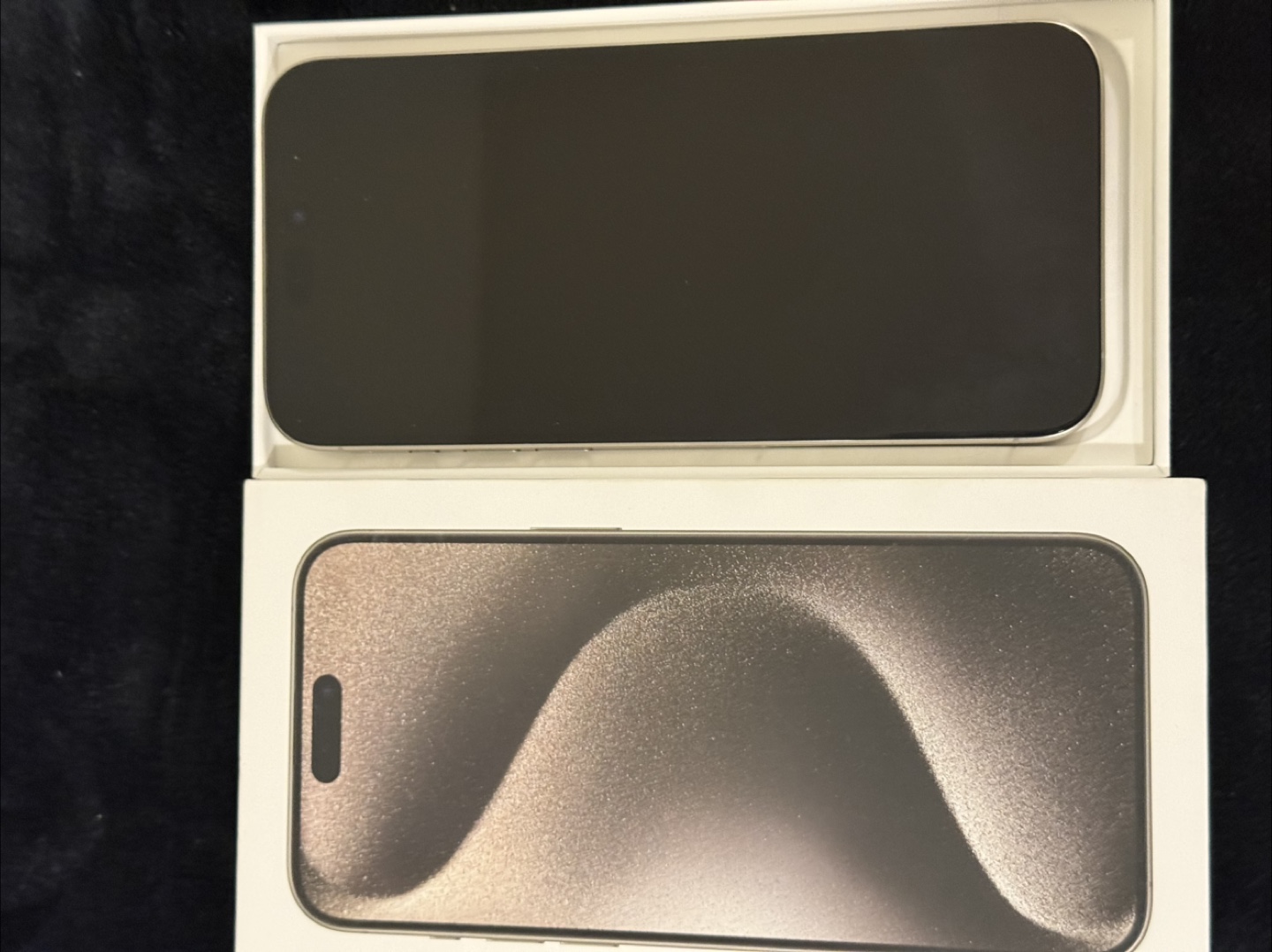 iPhone 15 Pro Max titanium - photo 2