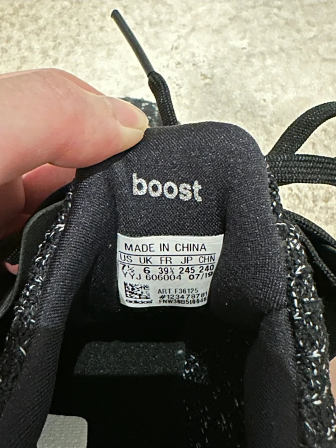 Adidas Ultra Boost US 7.5W image indicator(5)
