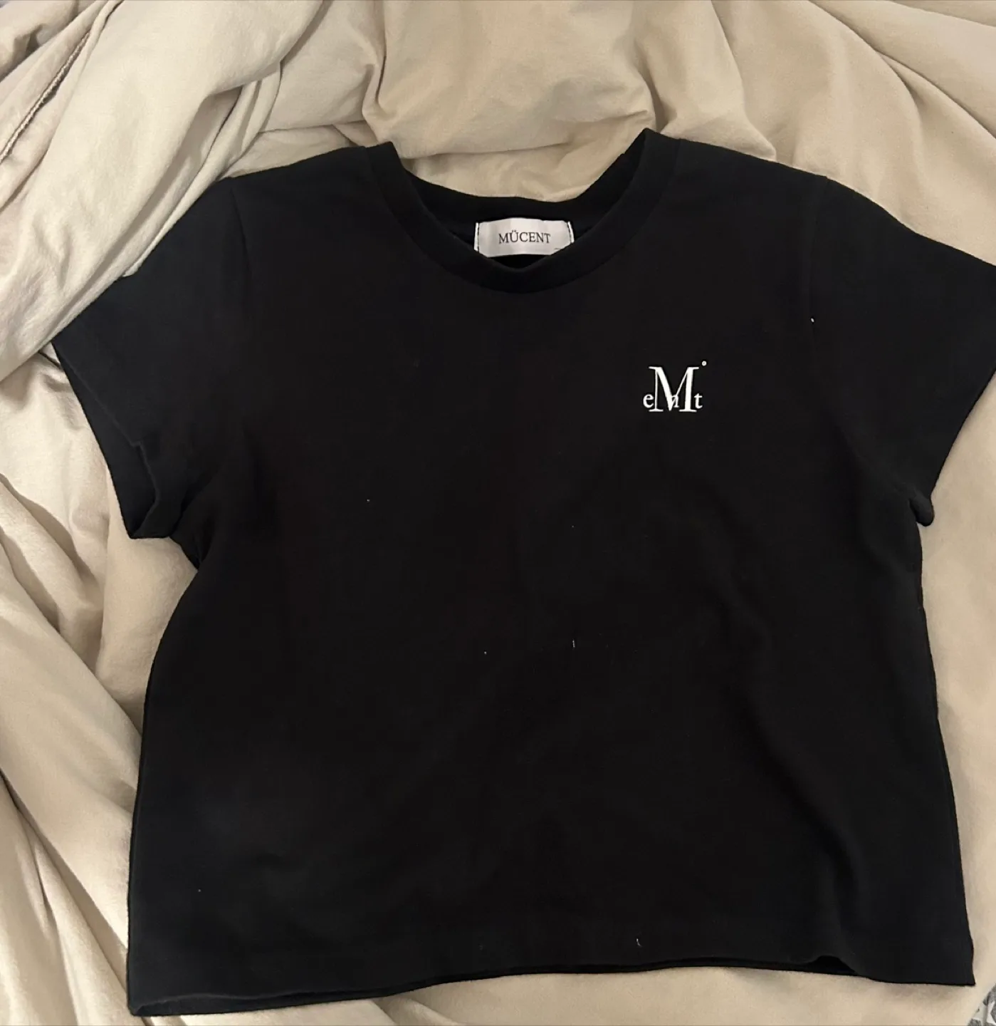 MUCENT Black T-shirt thumbnail