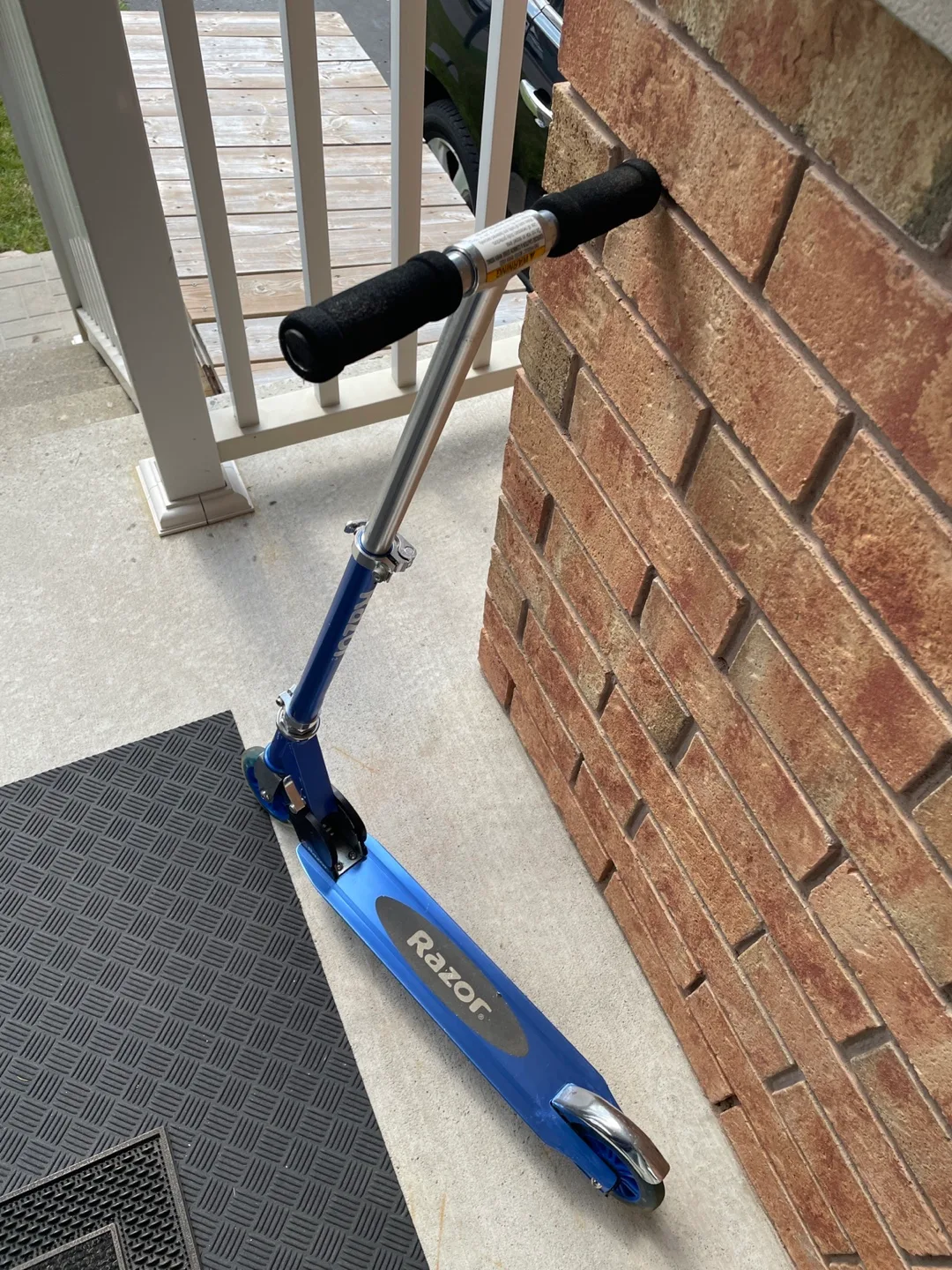 Blue Razor Scooter image indicator(2)
