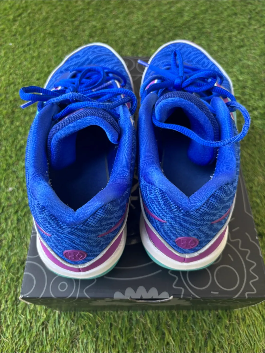 KD16 Basketball Shoes - Size 11 image indicator(3)