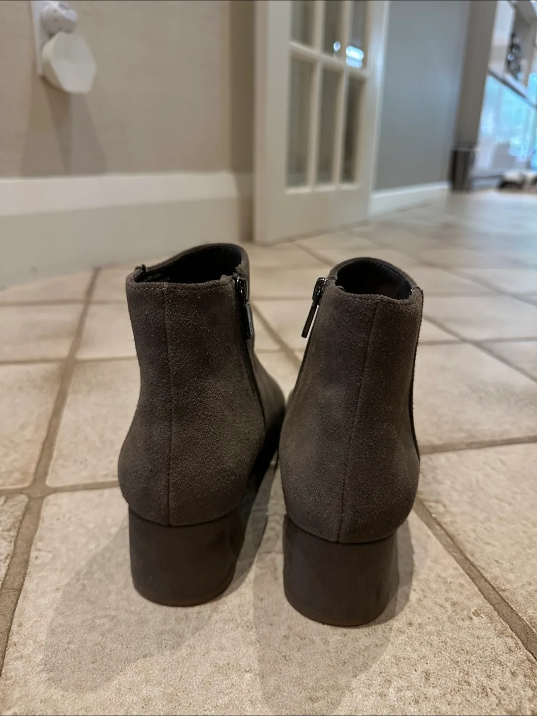 Kenneth Cole Reaction Suede Booties Size 7.5 image indicator(4)
