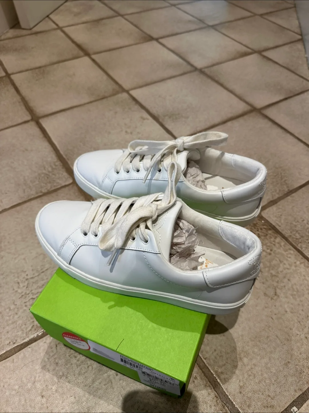 Sam Edelman Ethyl White Leather Sneakers - Size 8 image indicator(3)