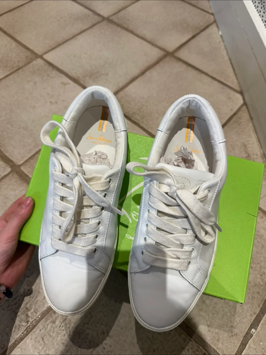Sam Edelman Ethyl White Leather Sneakers - Size 8 image indicator(6)