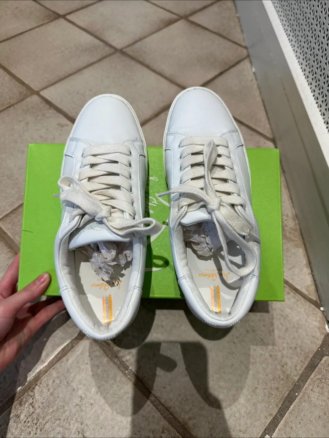 Sam Edelman Ethyl White Leather Sneakers - Size 8 image indicator(7)