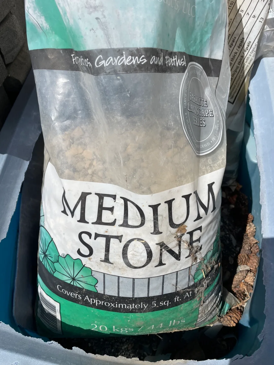 Quikrete Play Sand & Medium Stone thumbnail