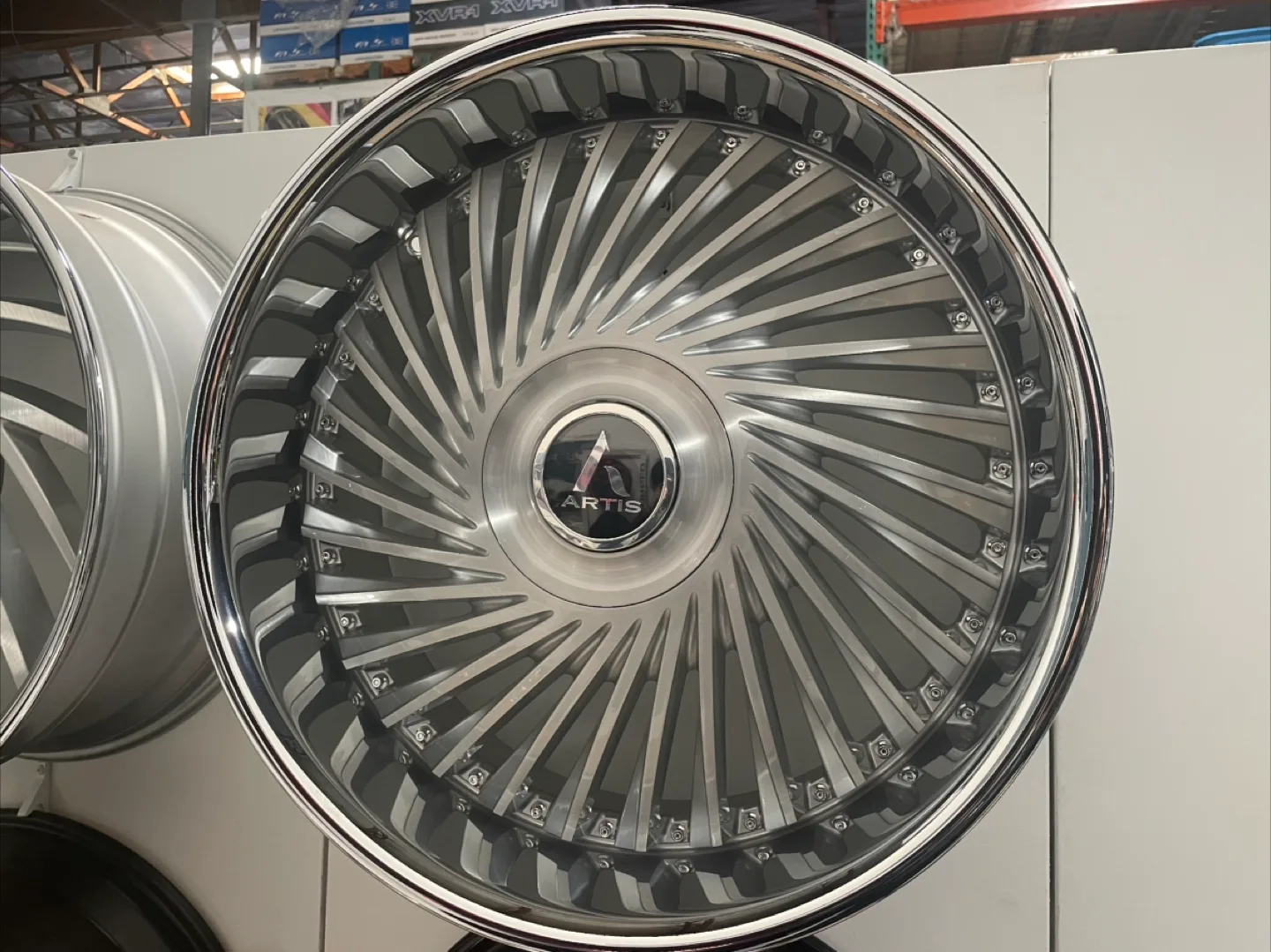 Artis Silver Wheel 22”-28” 5 lug and 6 lug thumbnail