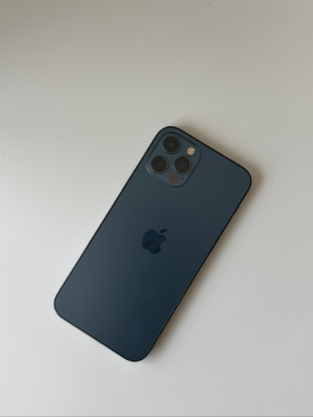 Apple iPhone 12 Pro - Pacific Blue - photo 3