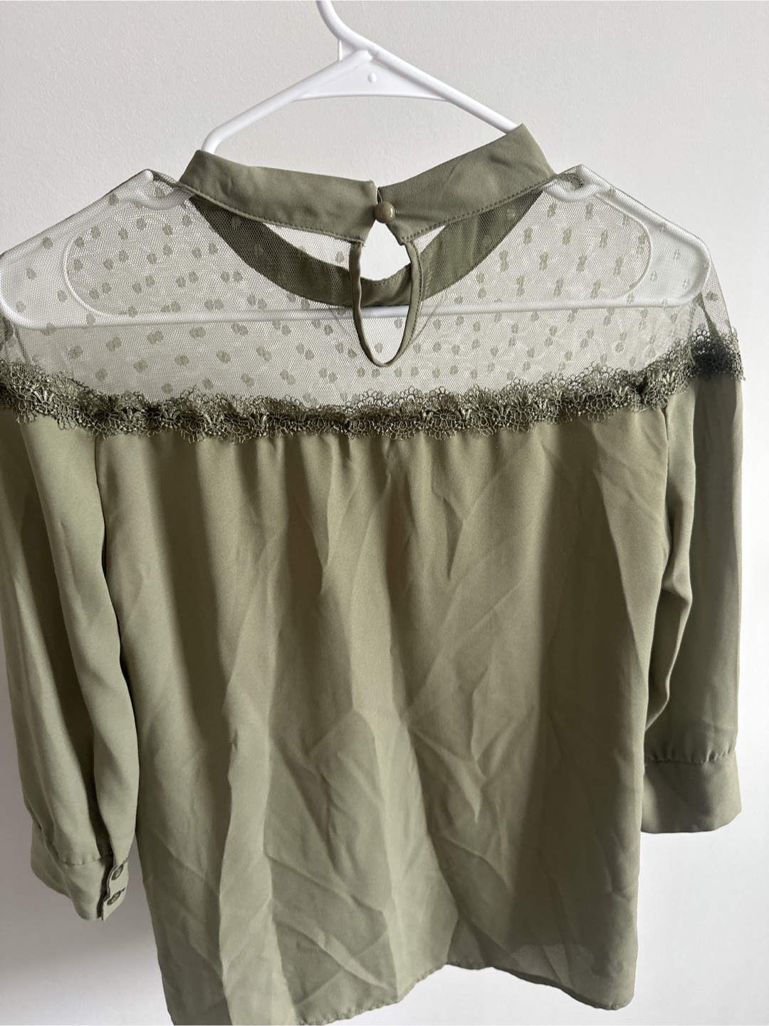QIANZHIWU Green Lace Blouse - Size L - photo 2