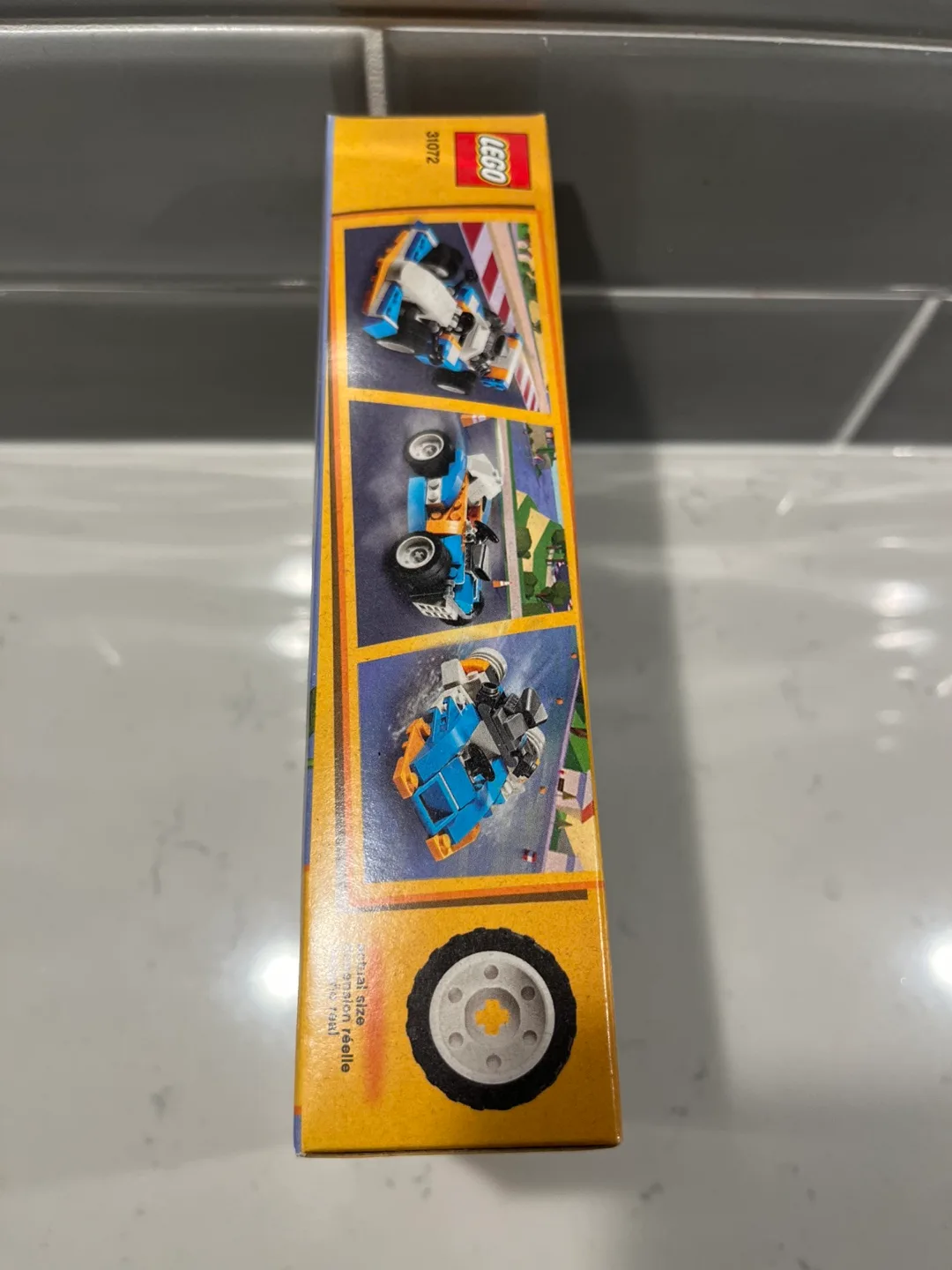 LEGO 31072 Creator 3 in 1 Extreme Engines image indicator(3)