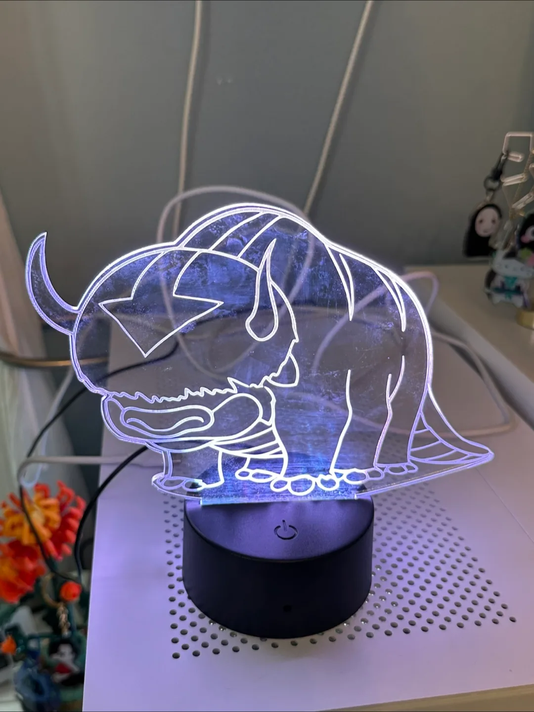 Avatar Appa LED Desk Lamp thumbnail