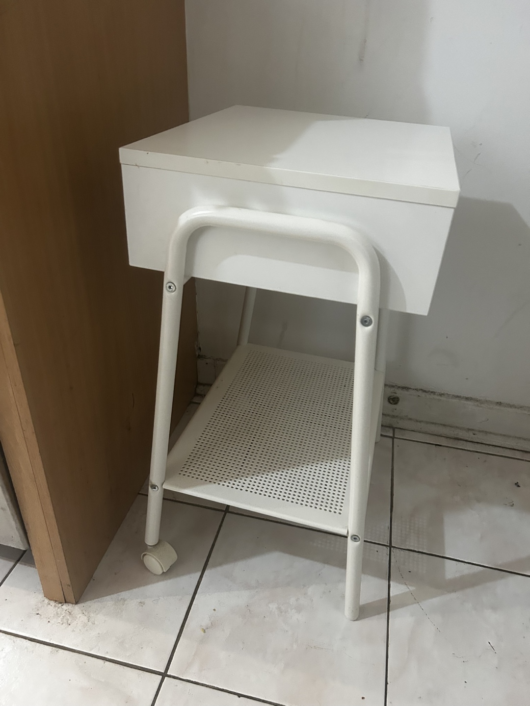 IKEA bedside table white - photo 4
