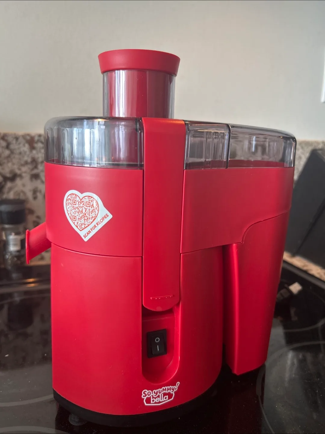 NEW!! So Yummy by Bella Mini Juicer - Red thumbnail