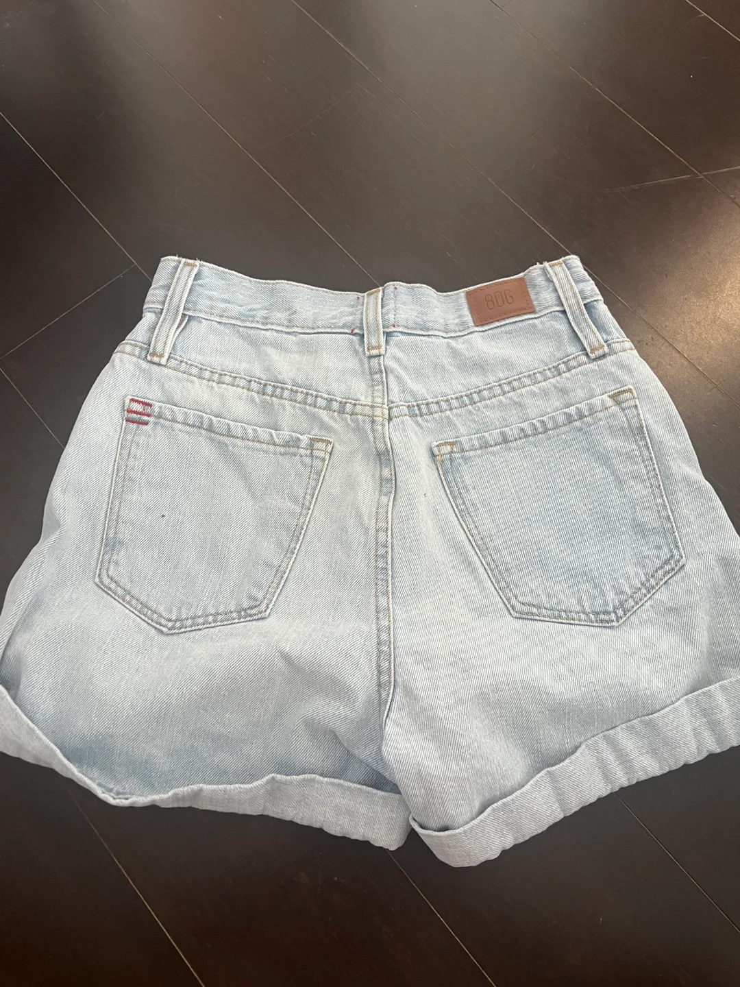 BDG denim light wash mom shorts image indicator(2)