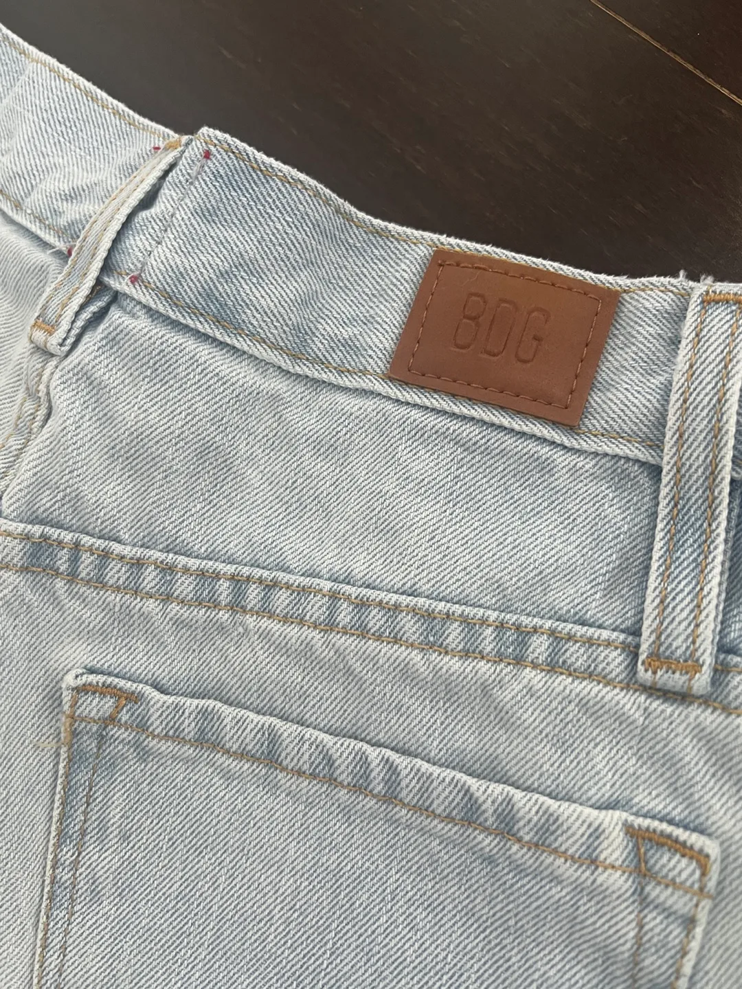 BDG denim light wash mom shorts image indicator(4)