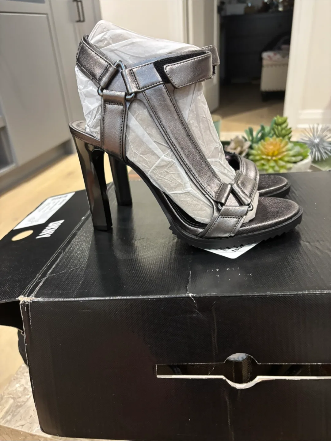 DKNY NEW Size 7/ Bayli Stiletto Heel Sandals image indicator(8)