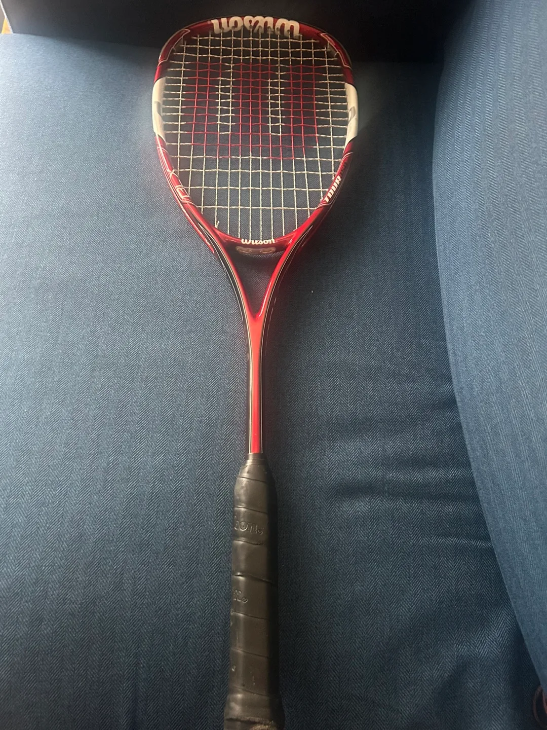 Wilson Tour 150 Squash Racquet thumbnail