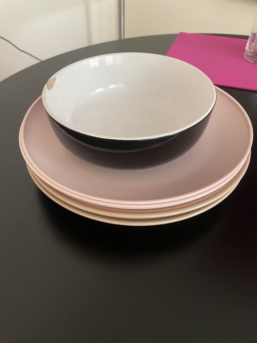 4 Dinner Plates & 1 Bowl Set - photo 2