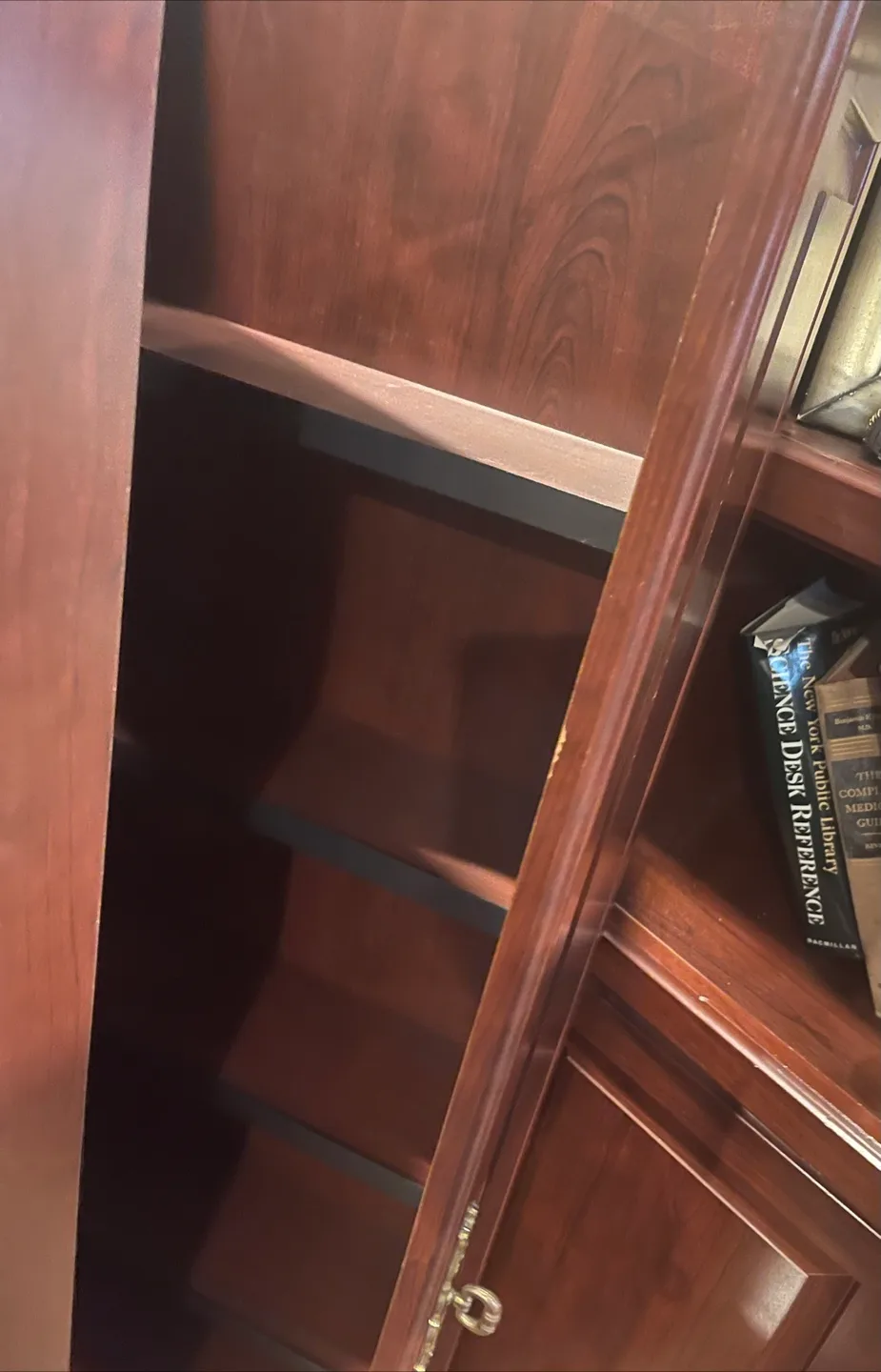 Entertainment Center for TV image indicator(2)