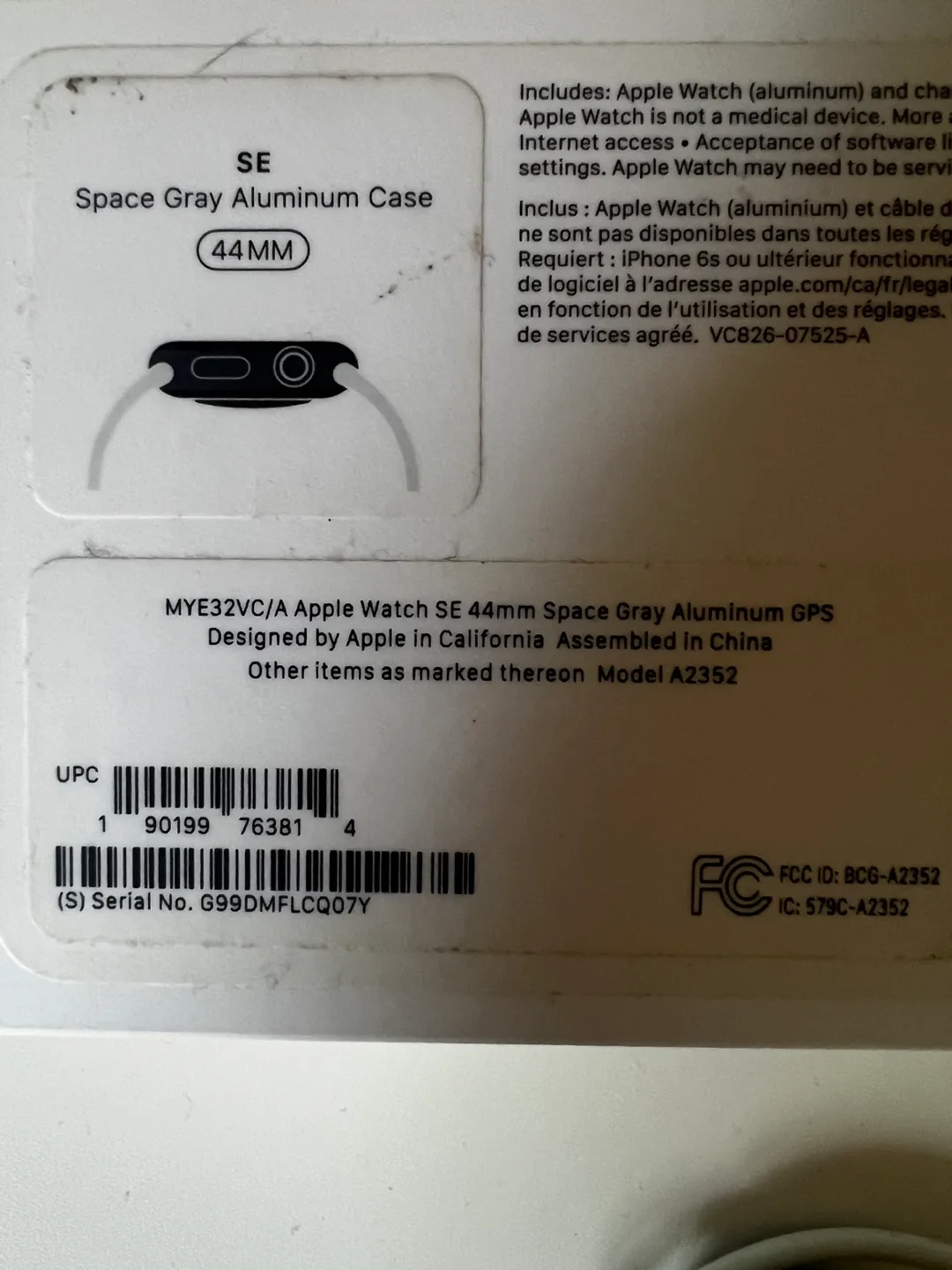 Apple Watch SE 44mm Space Gray - Like New! image indicator(4)