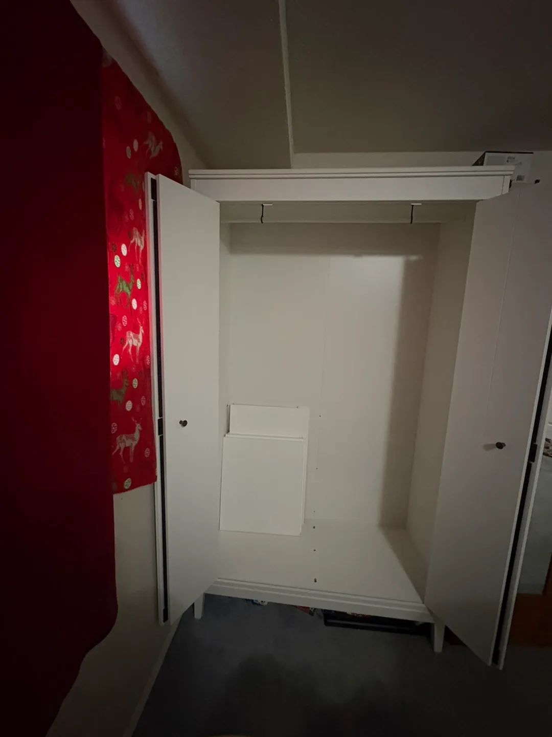 White Wardrobe thumbnail