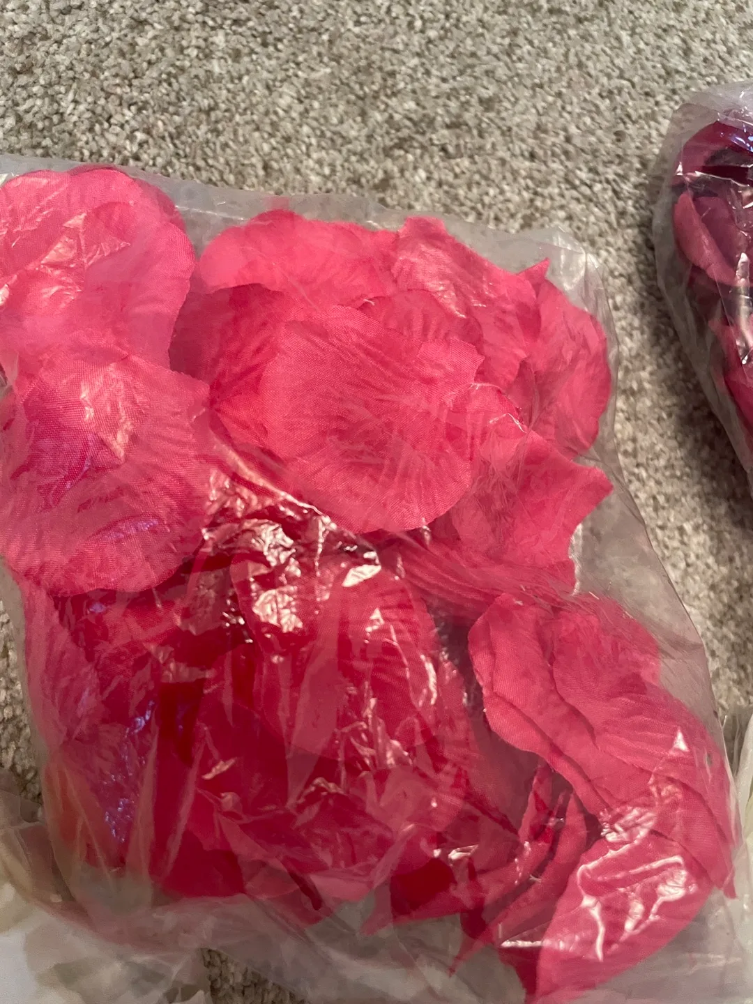 Artificial Rose Petals - Pink, Red, White image indicator(4)