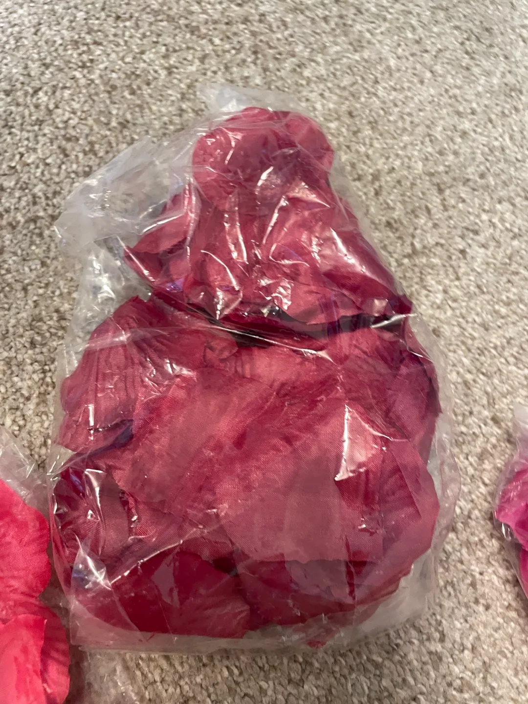 Artificial Rose Petals - Pink, Red, White image indicator(3)