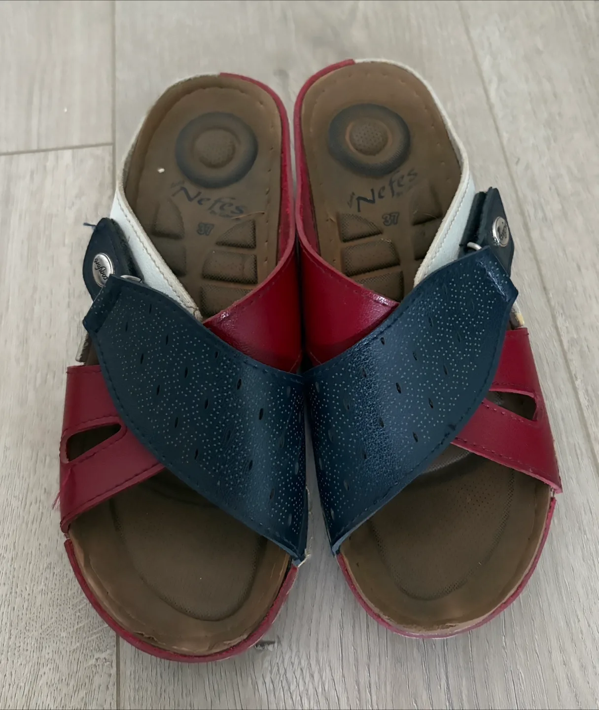 Stylish Red/Blue Sandals! Size 37 thumbnail