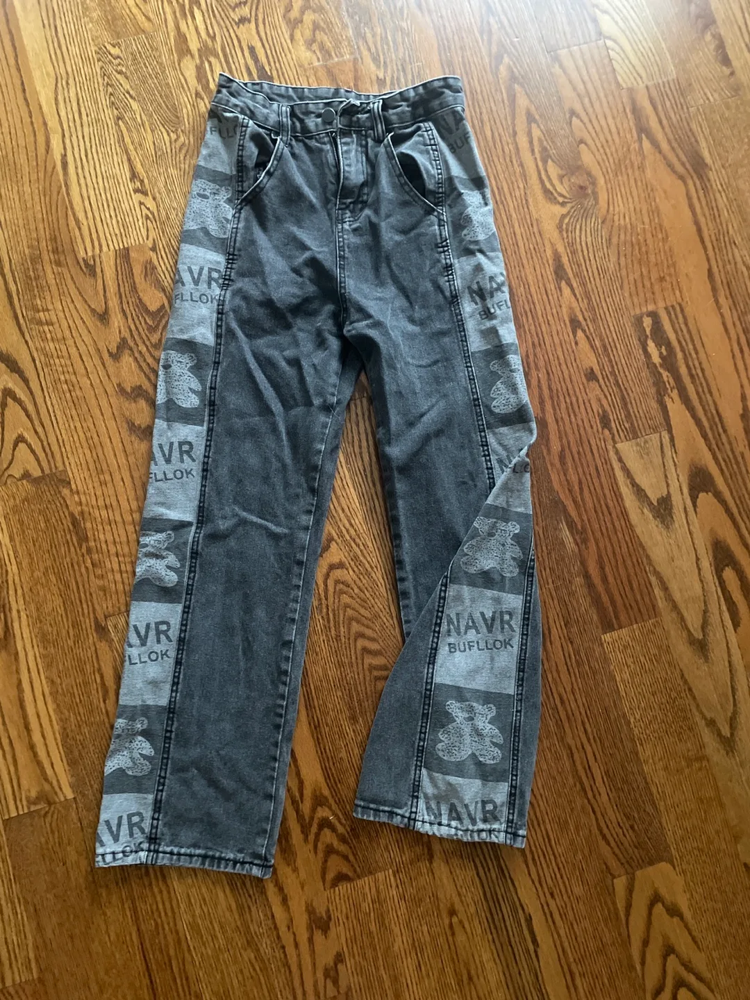 Wide Grey Washed Jeans thumbnail