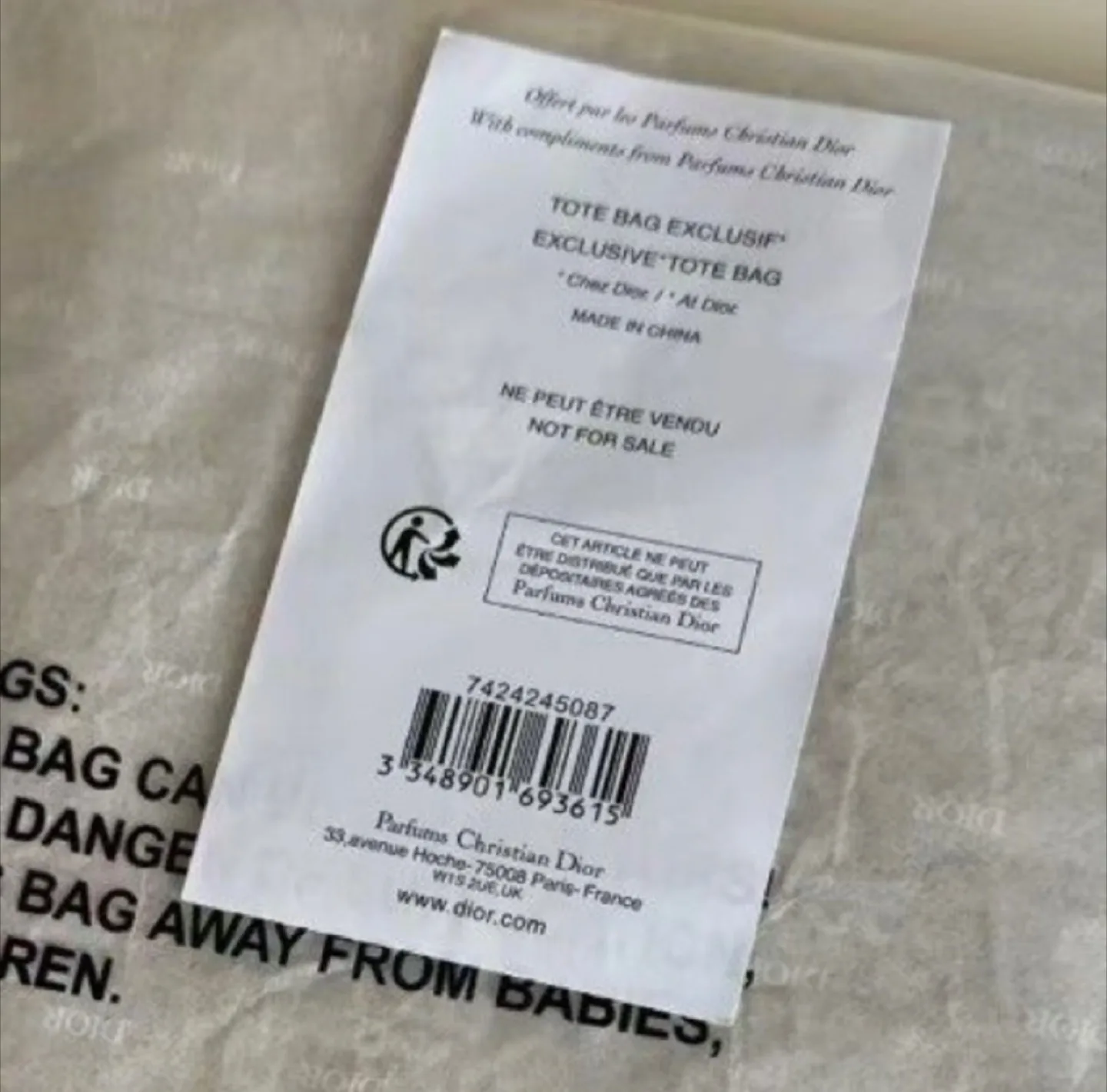 Dior Straw Tote Bag & Pouch Set image indicator(7)