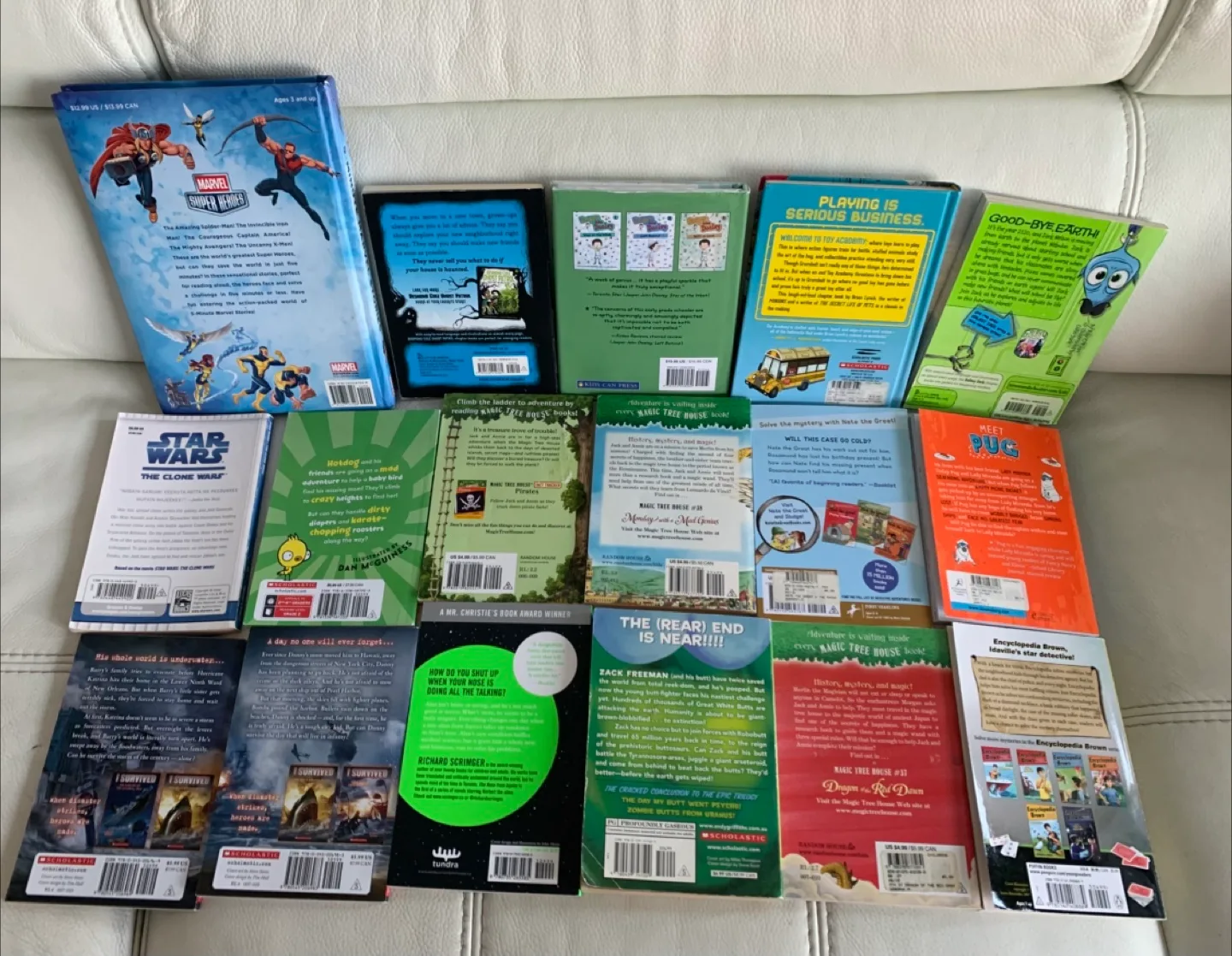 📚Lot of 17 Children Books image indicator(4)