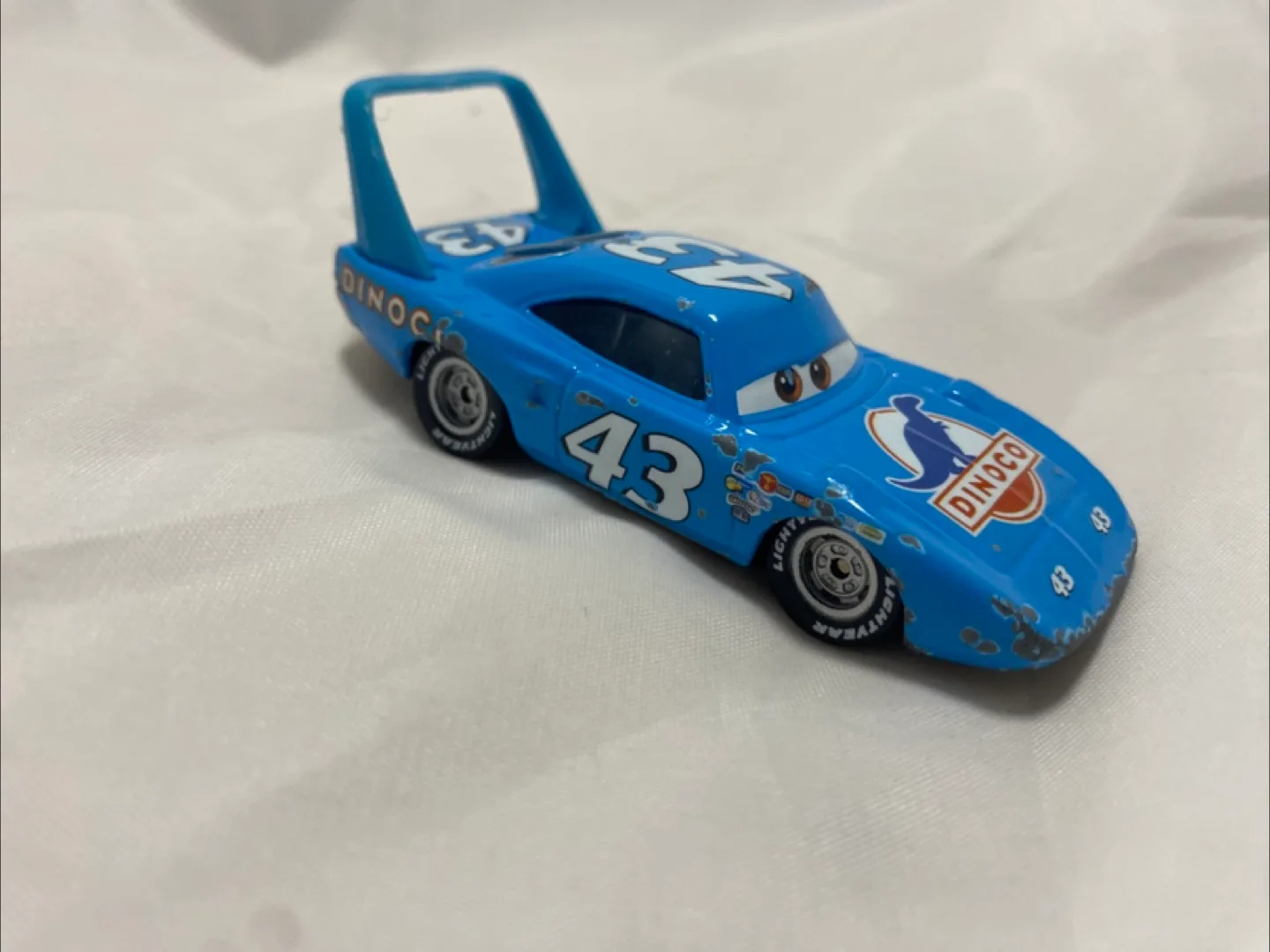 Strip Weathers Superbird #43 Dinoco The King Disney Pixar Cars image indicator(2)