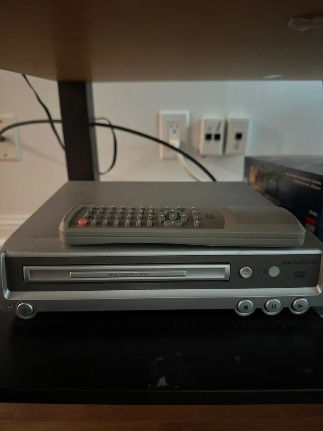 Magnasonic DVD/CD Player with Remote thumbnail