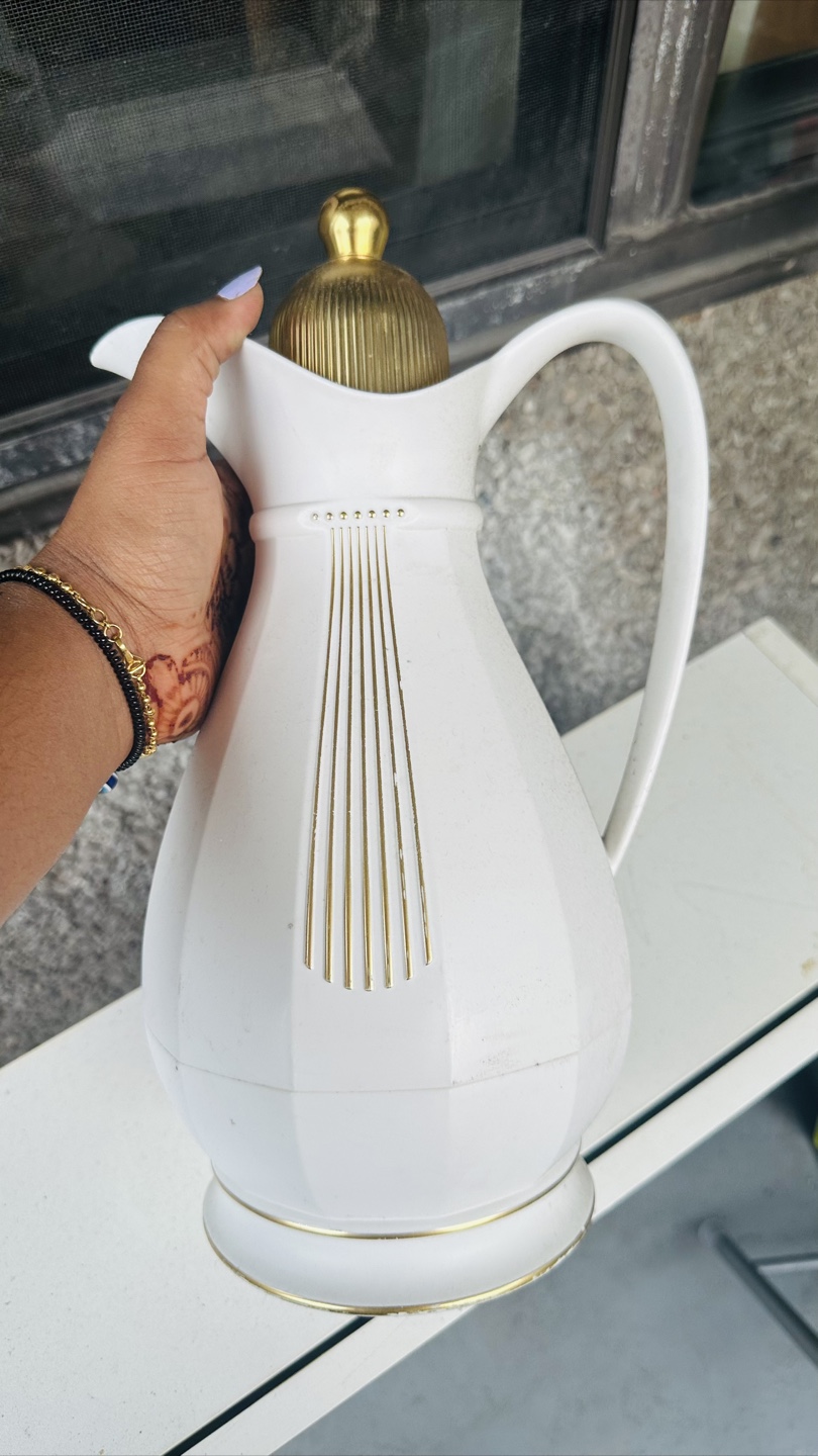 Vintage White & Gold Carafe - photo 3