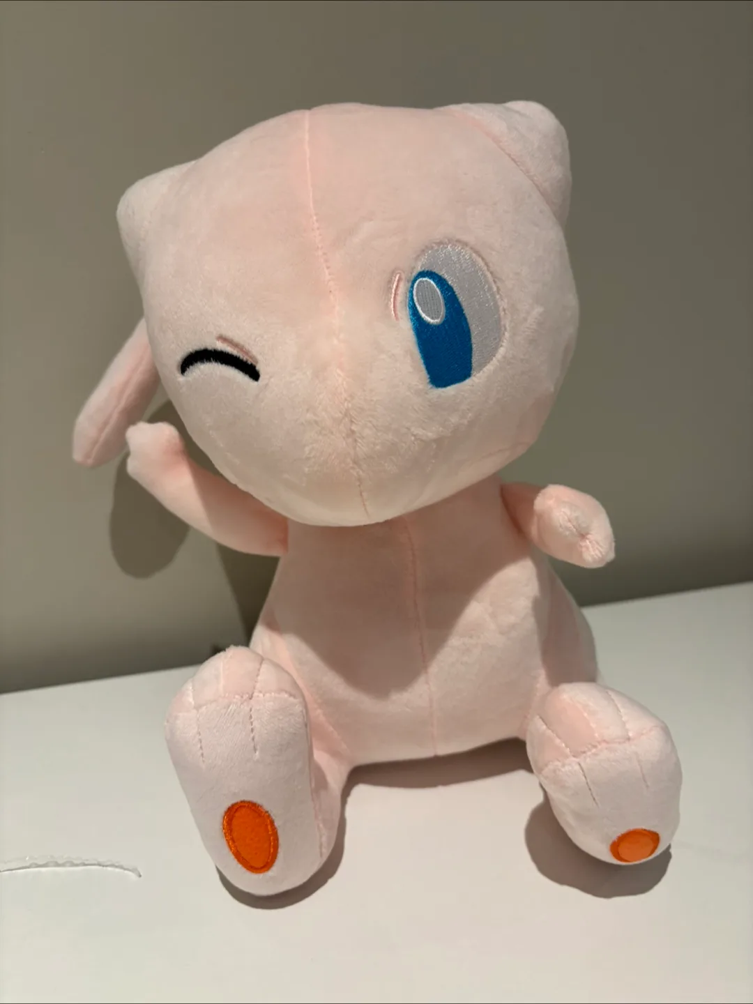 25 cm Pokémon Mew Plush - no tags! thumbnail