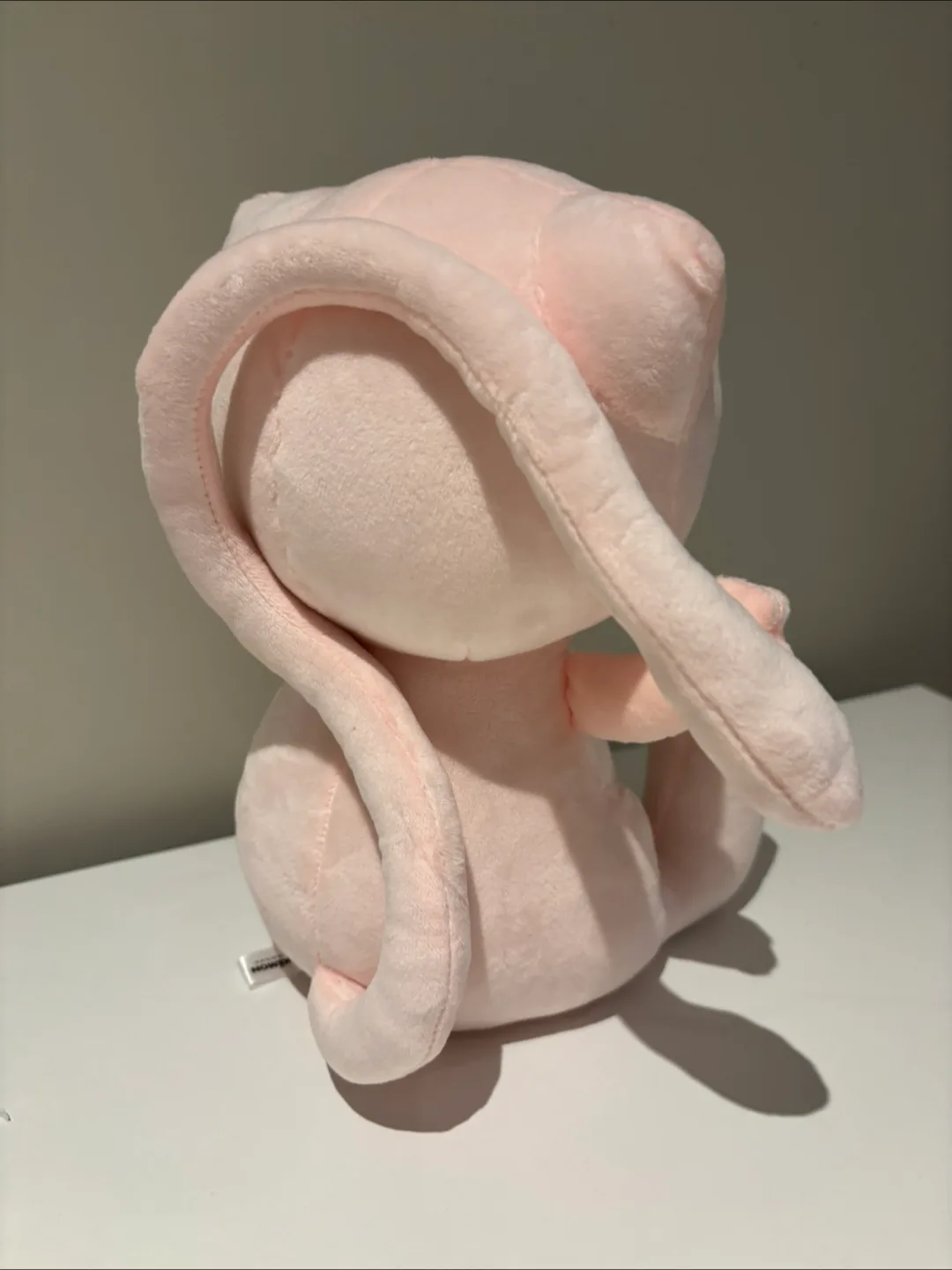 25 cm Pokémon Mew Plush - no tags! image indicator(2)