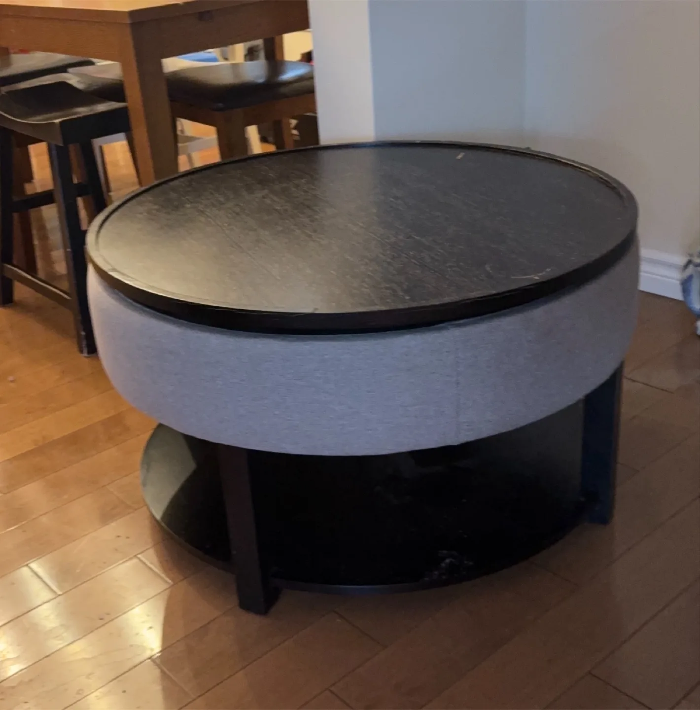 Round Lift Top Coffee Table - 31" Diameter thumbnail