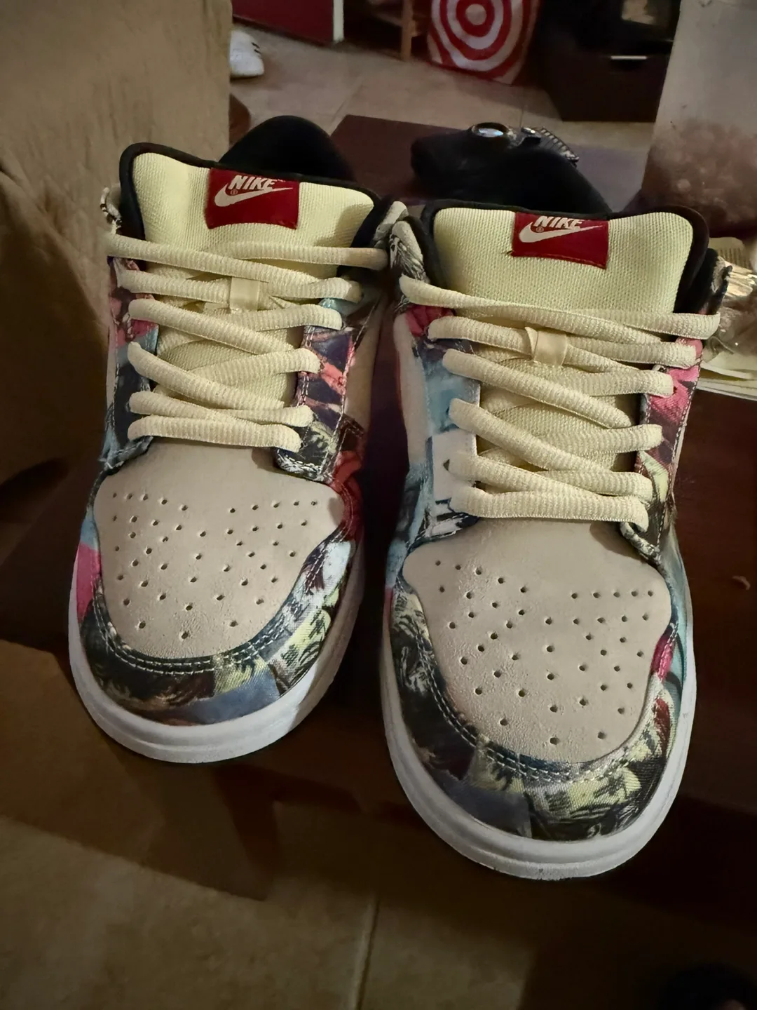 Men’s Nike Paris Dunk Low Size 9.5 not High Jordan image indicator(2)