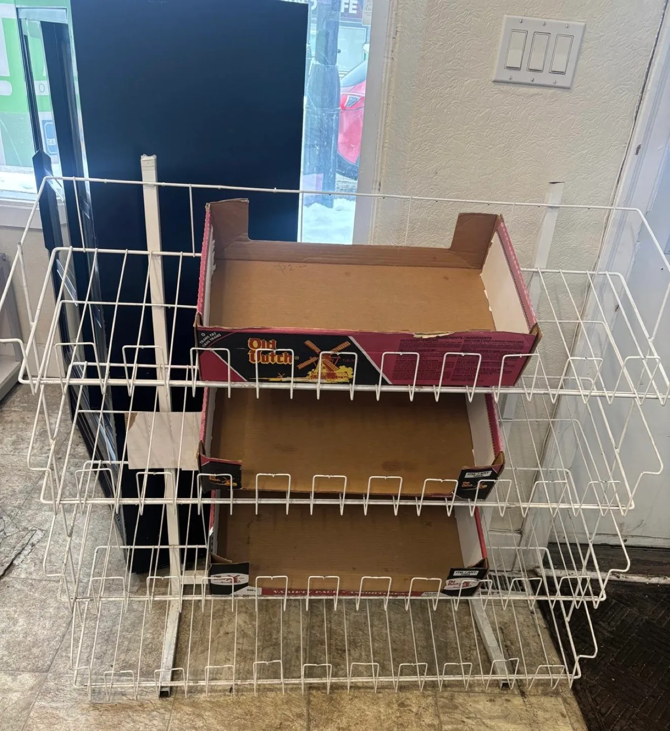 Metal Wire Rack Display Stand thumbnail