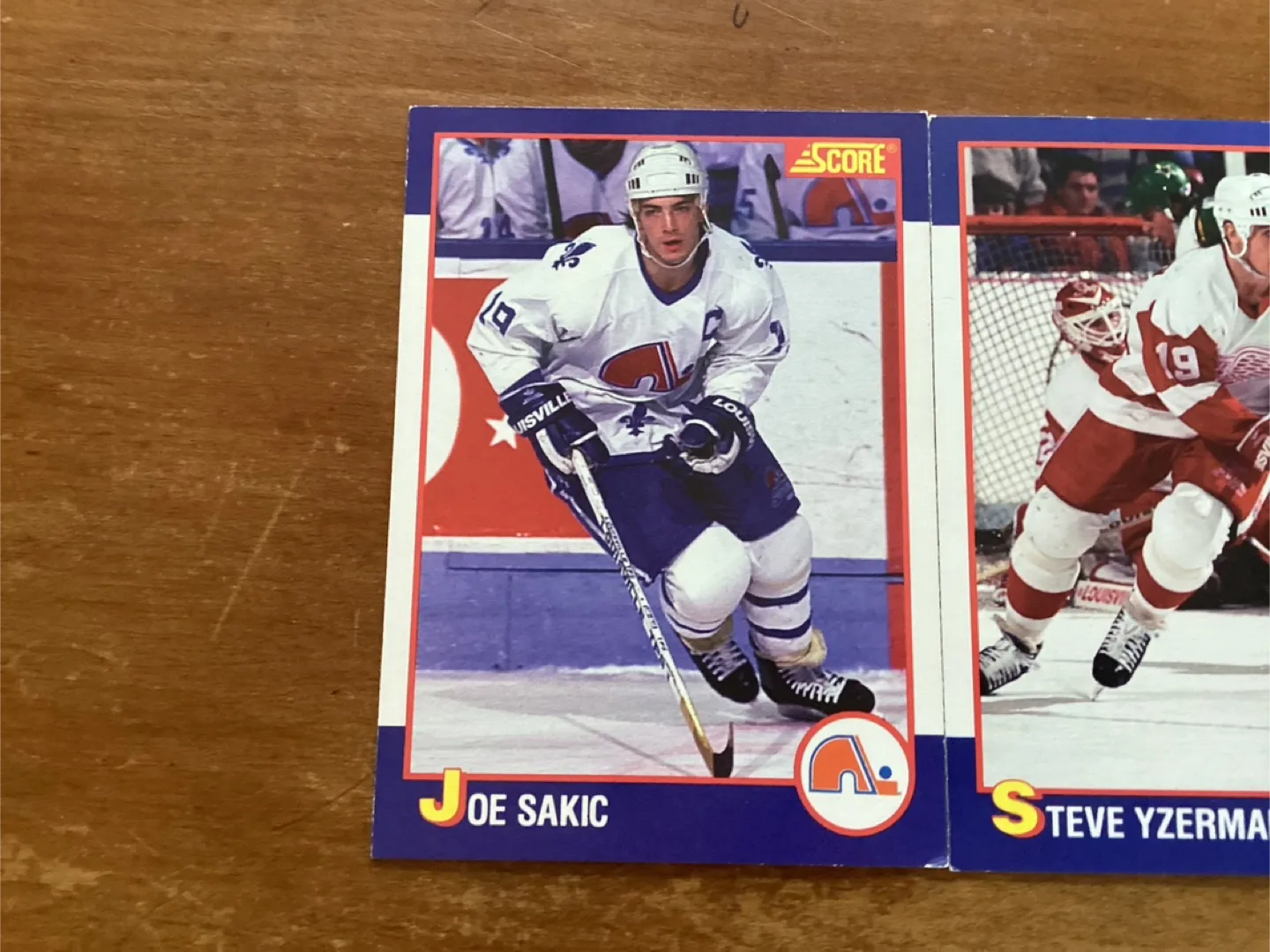 1991-92 SCORE Kellogg’s Joe Sakic#12 & Steve Yzerma#14 Cards image indicator(2)