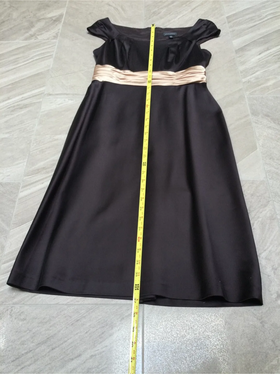 Adrianna Papell satins Dress Size 4 image indicator(5)