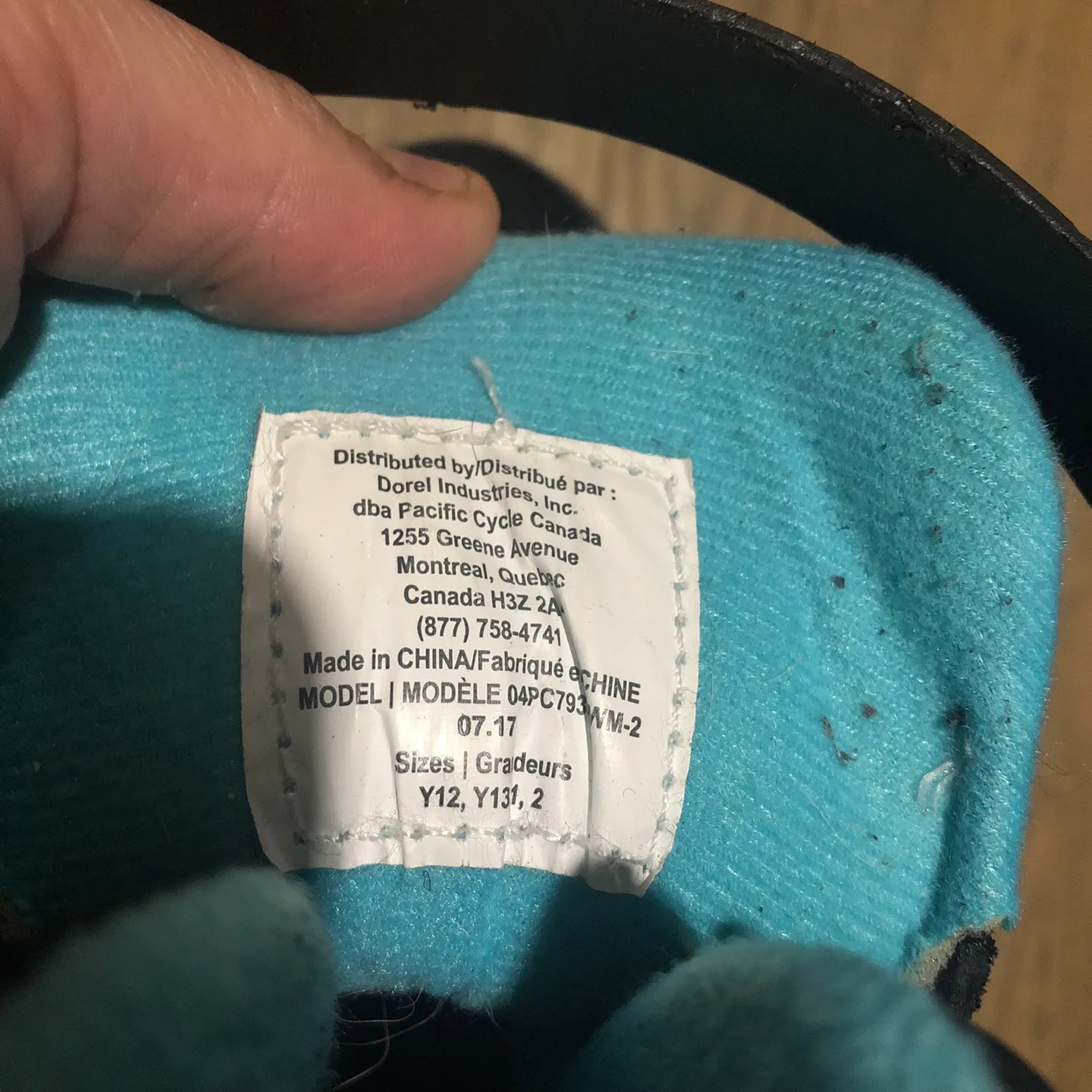 Pacific Cycle Adjustable Ice Skates - Youth Size Y12, Y13 image indicator(3)