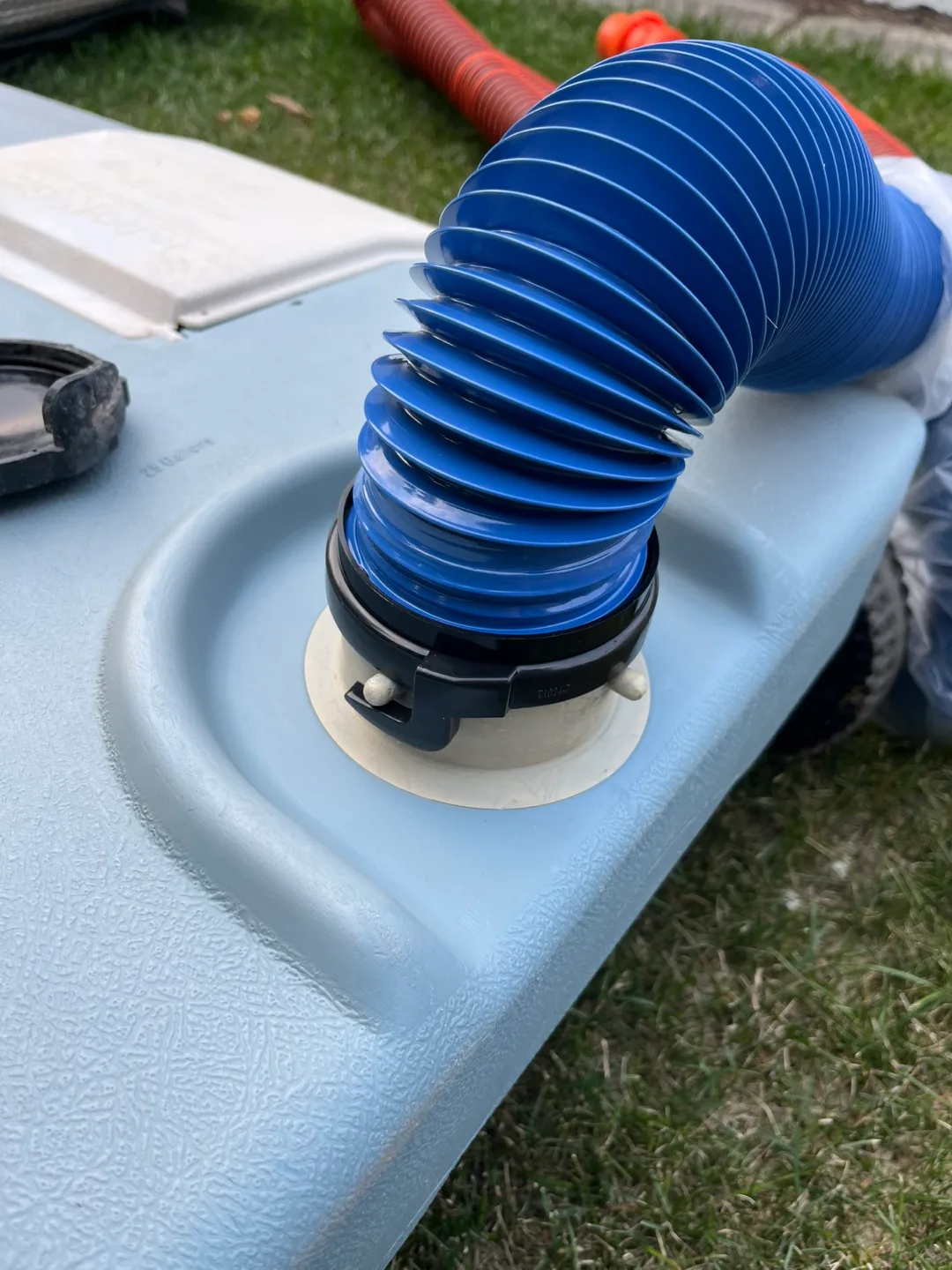 Valterra 25 Gallon RV Tote Tank image indicator(8)